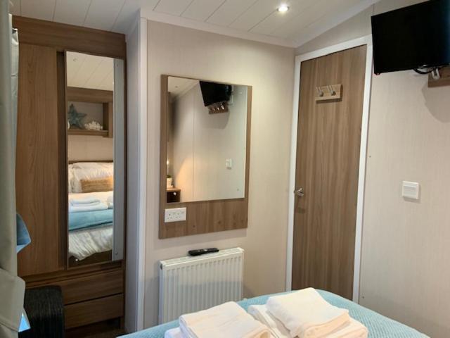 Cosy, Coastal Themed Holiday Home, Rockley Park, Poole, Dorset 외부 사진